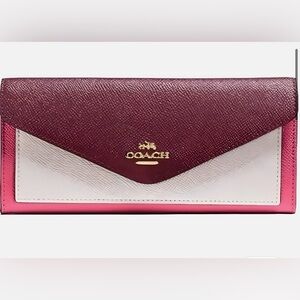 Coach Women’s Soft Wallet in Color Block Pink Confetti NWT.